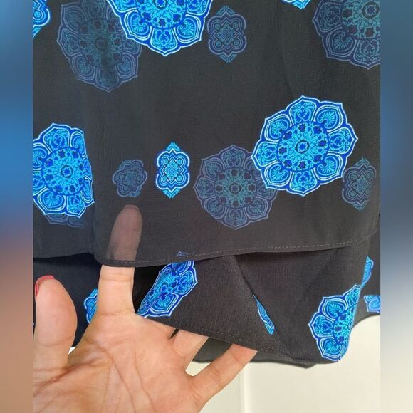 EUC DANA BUCHMAN Black & Blue Mandala Top with Sheer Cover Short Sleeve PL - Picture 2 of 9